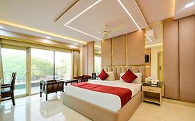Staybook South Delhi
