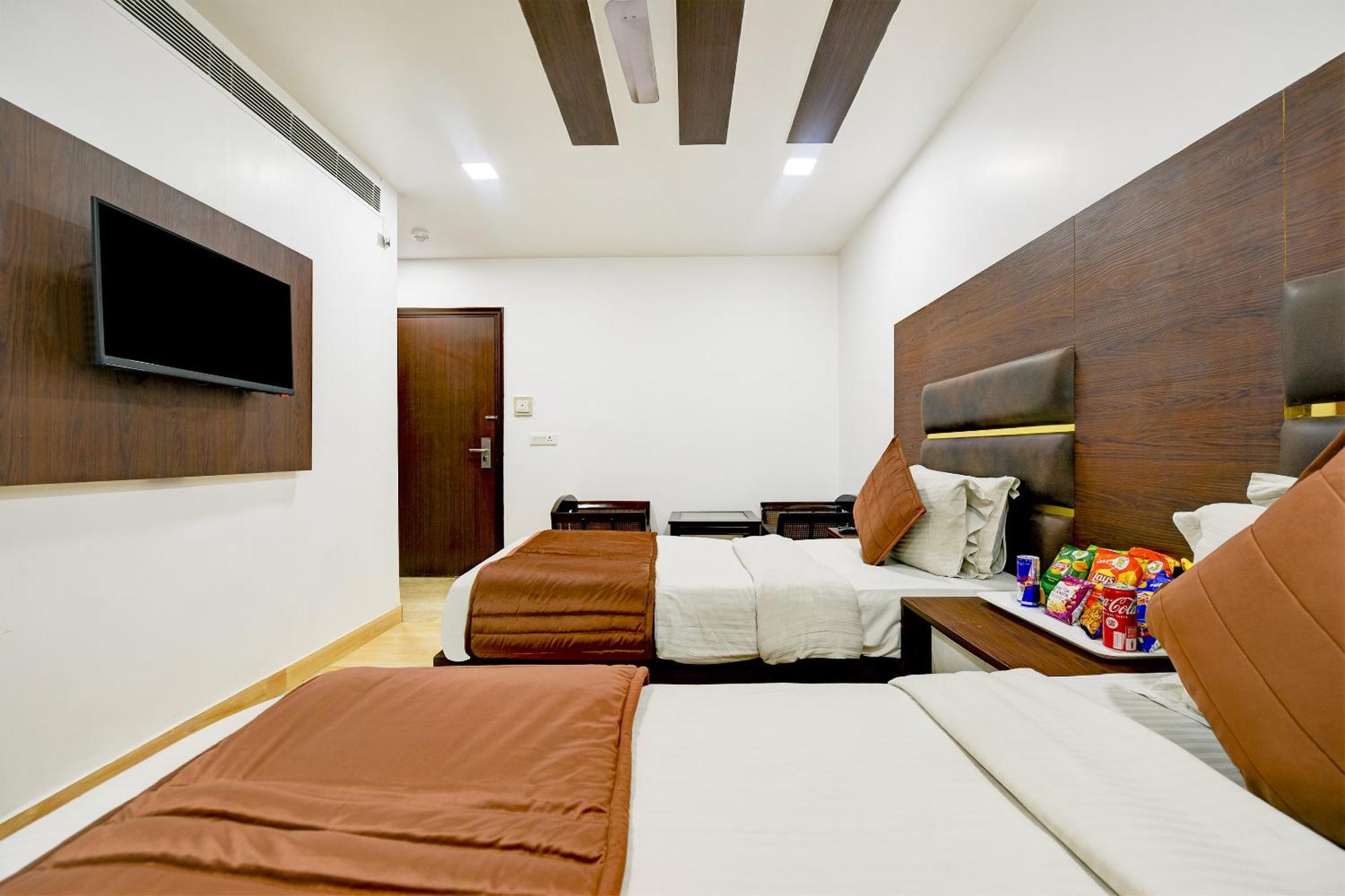 Staybook South Delhi New Delhi Exterior photo