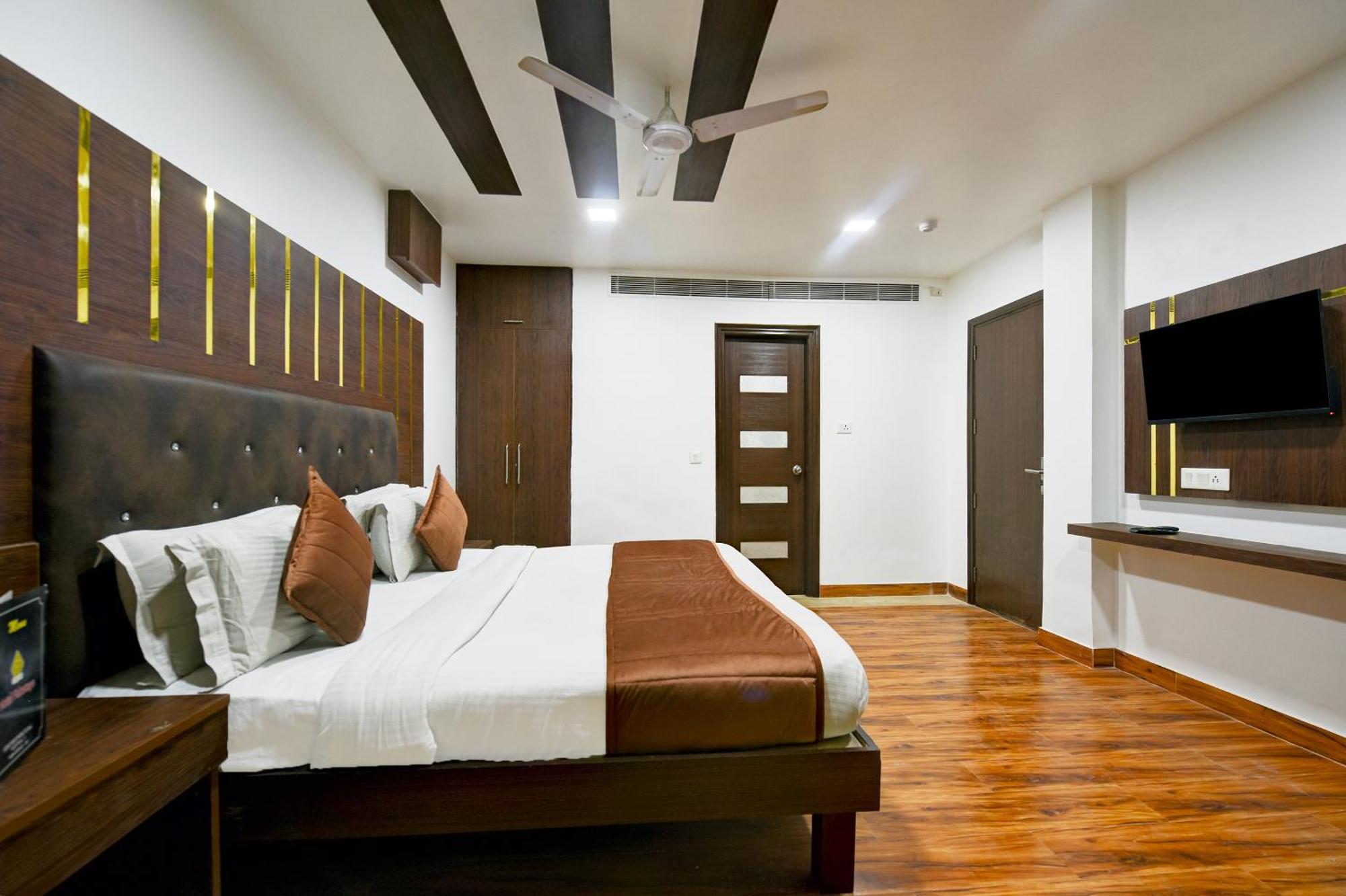 Staybook South Delhi New Delhi Exterior photo