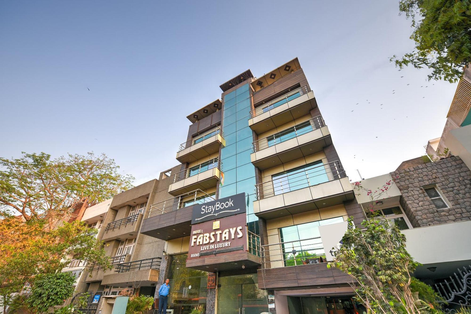 Staybook South Delhi New Delhi Exterior photo