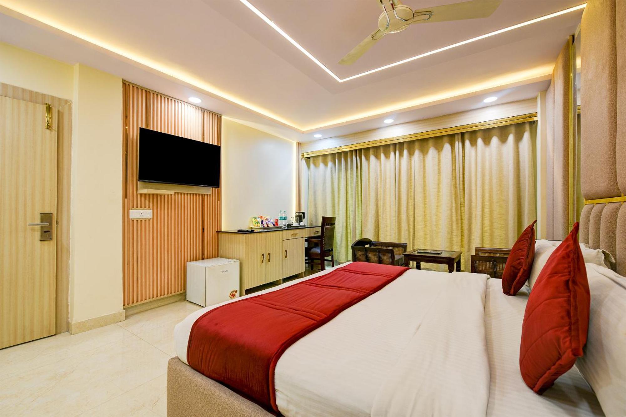 Staybook South Delhi New Delhi Exterior photo