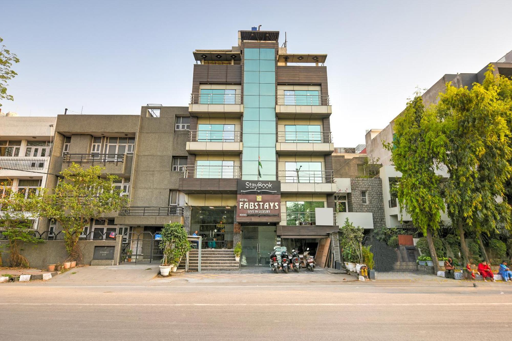 Staybook South Delhi New Delhi Exterior photo