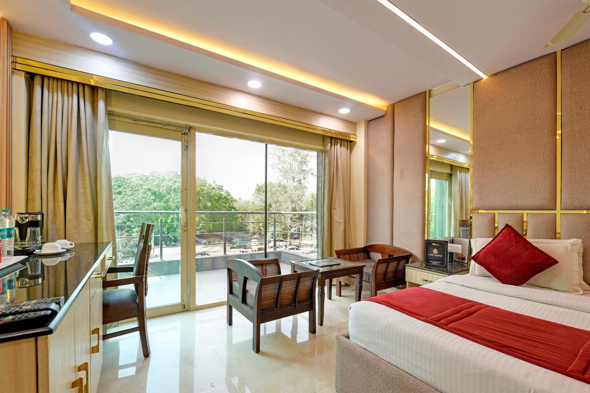Staybook South Delhi New Delhi Exterior photo