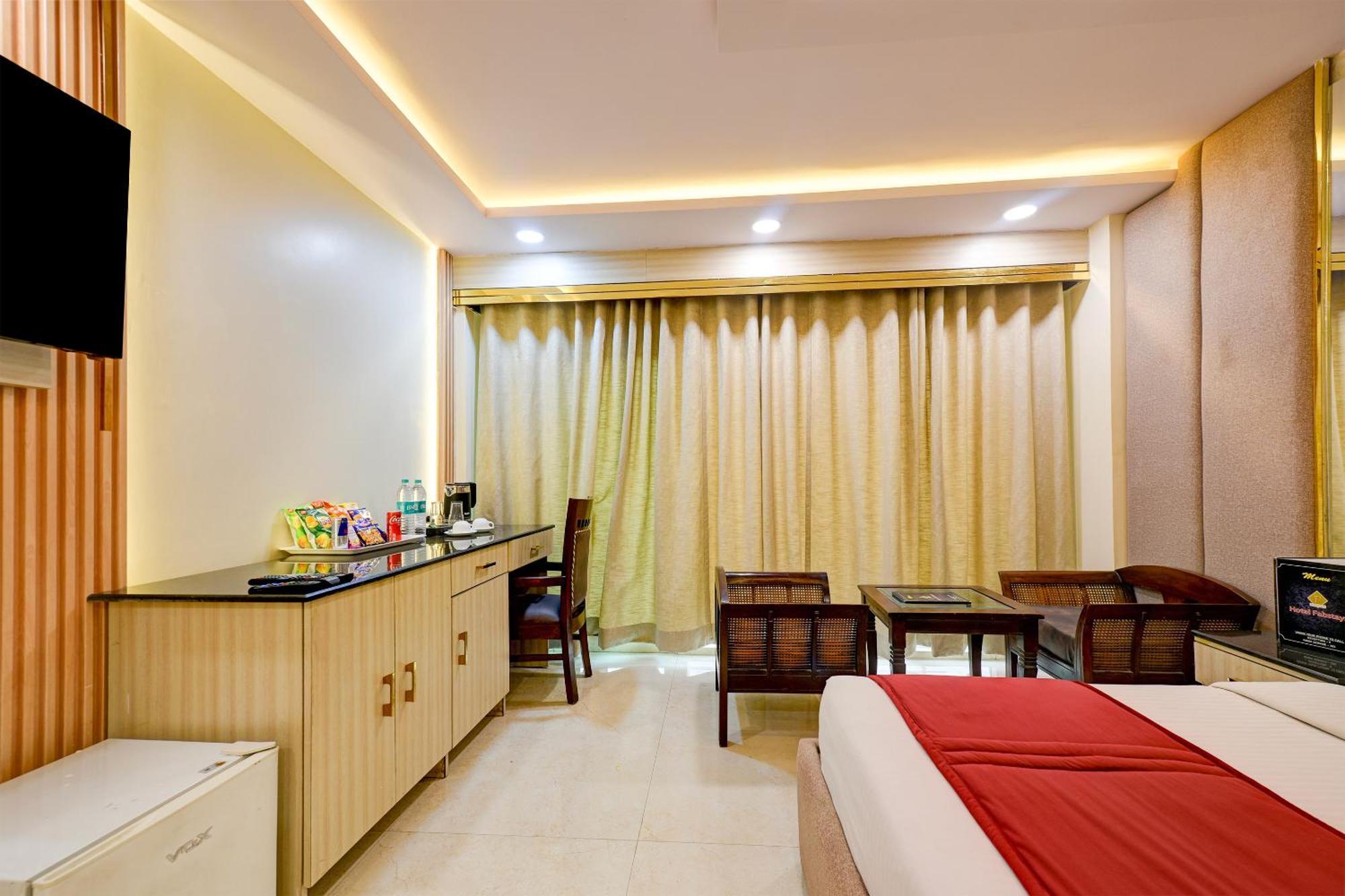 Staybook South Delhi New Delhi Exterior photo